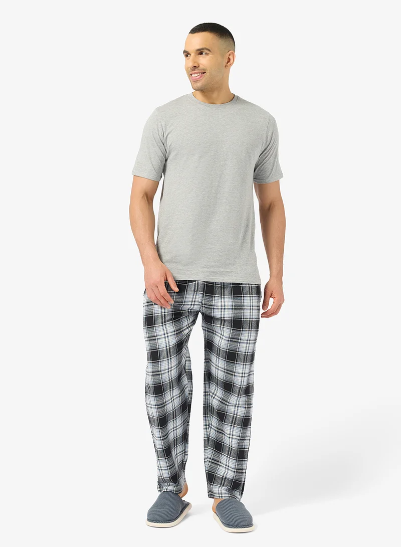 Robert Wood  Regular fit tee and Pant set for Men | Best Price UAE